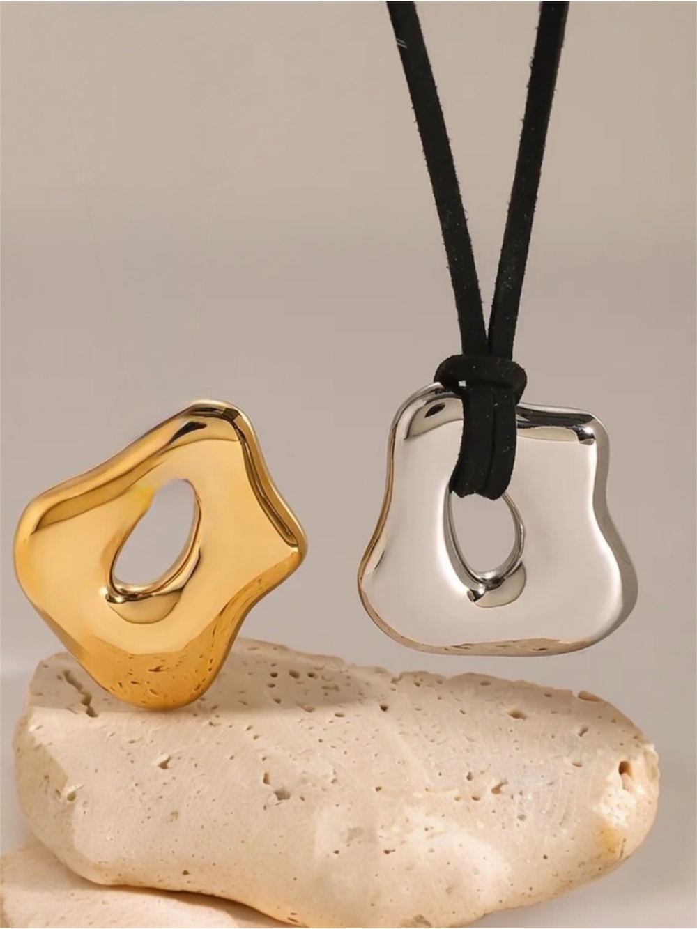 Gold or Silver Abstract Pendant Necklace Set Adjustable PVD Coated NWT